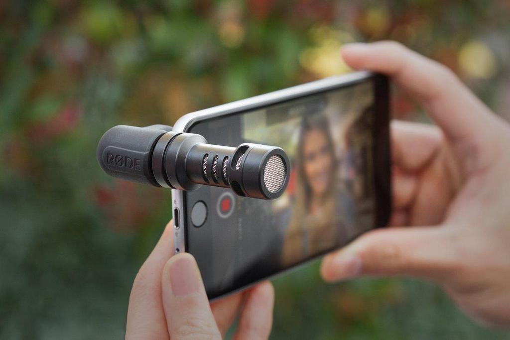 Video filming accessories for your Smartphone: Rode VideoMic Me Make sure it s the Rode mic specifically for smartphones when you order.