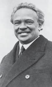 Ottorino Respighi Born Bologna, 9 July 1879 Died Rome, 18 April 1936 Aria per strumenti ad arco Respighi began his musical career as a violin and viola student at the Liceo Musicale in Bologna.
