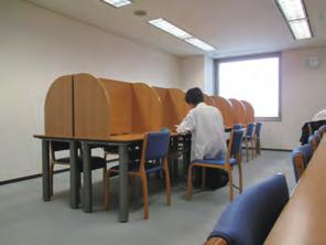 3F Study Room Offers a quiet and calm environment.