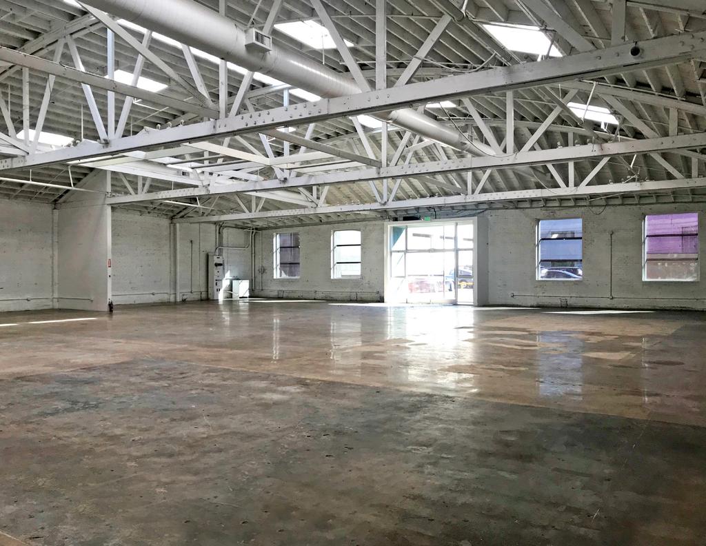 FRONT UNIT 3,205 SF BACK UNIT 8,446 SF TOTAL AVAILABLE