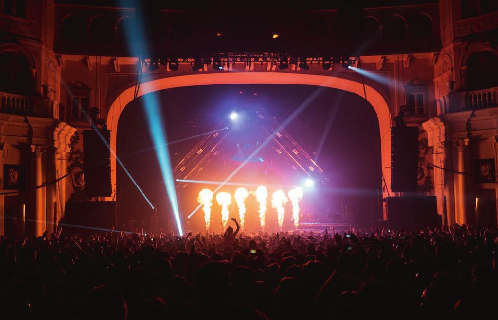 The two nights he performed in London also included an eight-piece string section and a number of guest vocalists such as Labrinth, Maty Noyes and Kodaline.