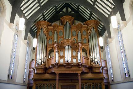 The Organ Sensitive, complex instrument Thousands of pipes Thousands of mechanical connections Thousands of air channels Depends on church acoustics Depends on pipe placement Depends on atmospheric
