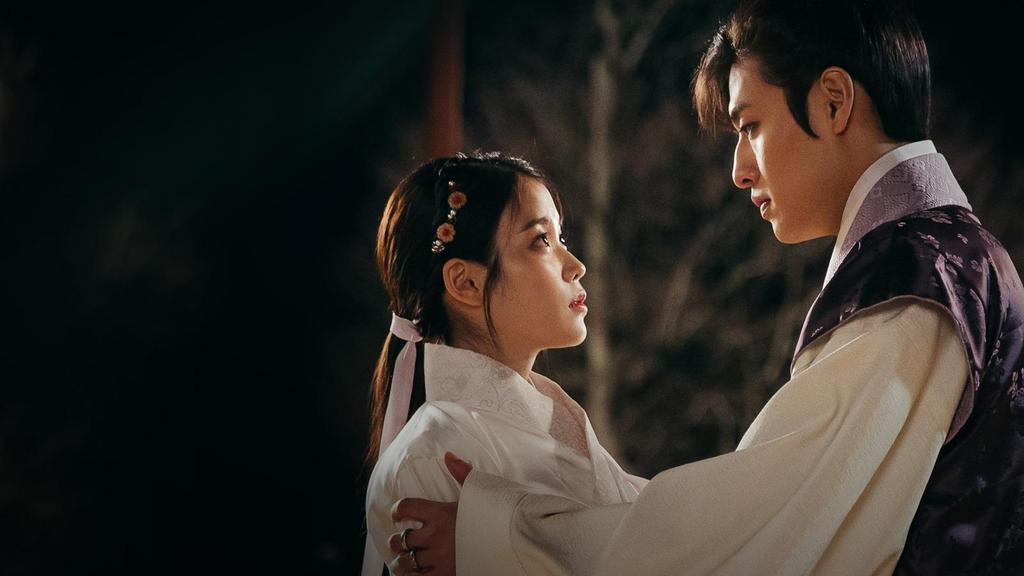 Scarlet Heart is a rich and intricately woven story of passion and enduring love. At the centre of the saga is the relationship between Wang So and our heroine, Haesoo.