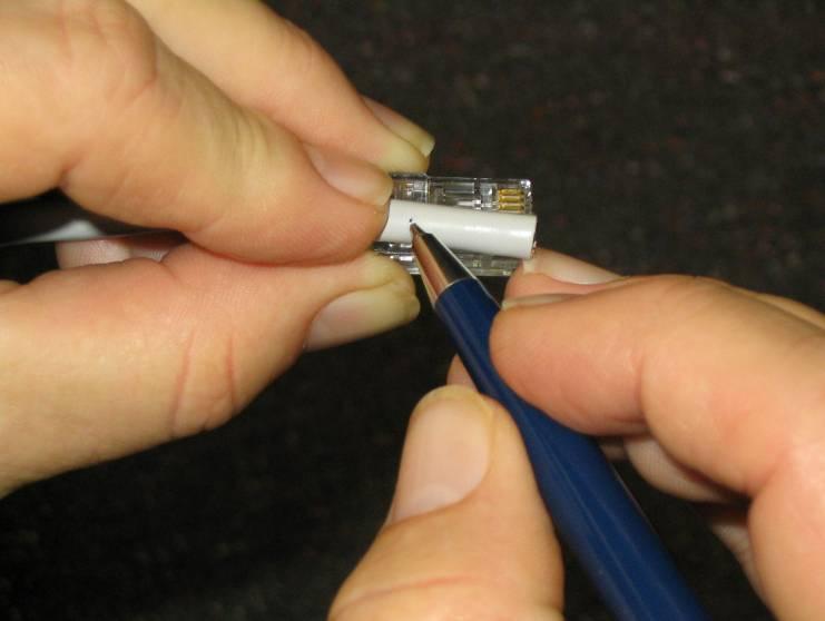 Notes: 1. Cut the end of the cable neatly and squarely using side-cutting pliers. 2.