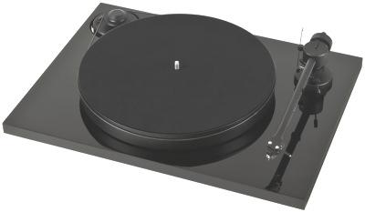 MC-1H SRP 699,00 Limited edi'on with MC cartridge Pro-Ject Pick it MC-1H Belt drive turntable with single pivot tonearm 33/45 Rpm with manual speed change MDF pla@er with felt mat Stand-alone motor