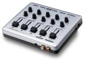 Audio amplifier BEHRINGER XENYX 502 Necessary functions -Microphone connectable (Channel for microphone exist) -Wide