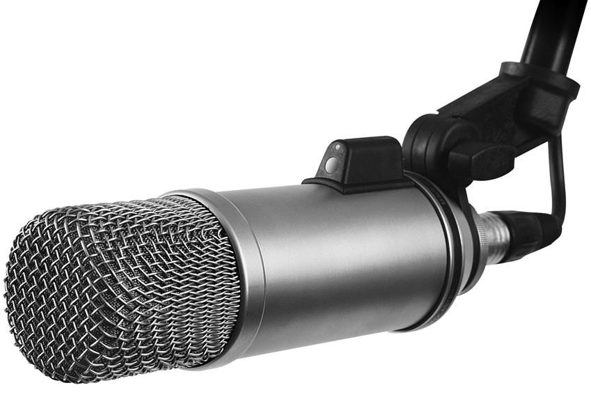 Connecting the on-air LED A 5-pin female connector is supplied, and you can use a four-core screened (Quad) microphone cable which is readily available from most professional audio
