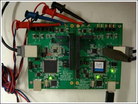 More detailed image (PDF, 2MB) Figure 1a. MAX9257/MAX9258 EV kit with JAE cable link locked. More detailed image (PDF, 2MB) Figure 1b.