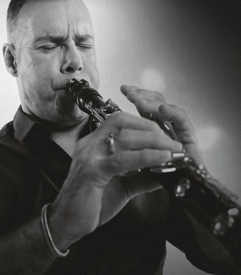 MAIN SERIES François Houle Saturday September 29, 2018 8:00 pm Knox Presbyterian Church 50 Erb St West, Waterloo Tickets: $30 $20 senior/arts worker $10 student Renowned Canadian clarinet virtuoso