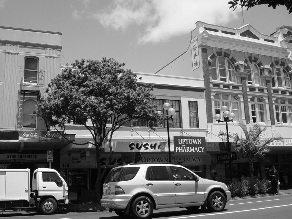 ARCHITECTURAL STYLE Karangahape Road contains pockets of consistent architectural STYLE, but areas of mixed styles and ages dominate the street.