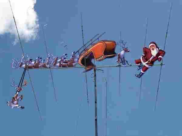A HAM RADIO OPERATORS NIGHT BEFORE CHRISTMAS from 1996 by Gary Pearce KN4AQ on December 24, 2008 T'was the night before Christmas, And all through two-meters, Not a signal was keying up any repeaters.