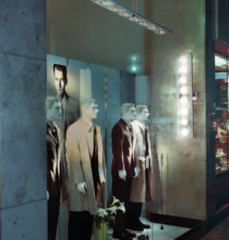 DYNAMIC LIGHTING SOLUTIONS Dynamic lighting solutions for retail areas.