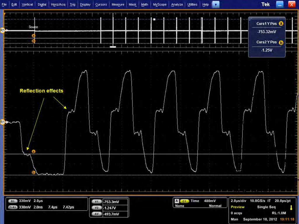Examples and troubleshooting (RT only) Even though the waveform at the actual probe point is not suitable for any jitter measurements due to the large reflection, the waveform at the load resistor