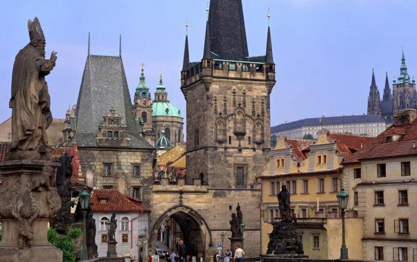 PROGRAM PRAGUE POST-TOUR Day A Arrive in Prague Check in Tour of Prague s old city Overnight in Prague Day B Guided sightseeing tour of Prague