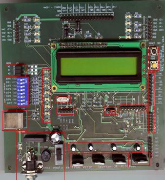 RAZVOJNA ENOTA 4 Zaščiteni vhodni priključki Neposredni vhodno-izhodni priključki Zaščitni izhodni priključki s štirimi LED indikatorji s štirimi LED indikatorji Osem LED indikatorjev za LCD
