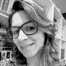 DIRECTOR S PROFILE Cristiane Pacanowski is the founder and director of Pipa Literary Agency.