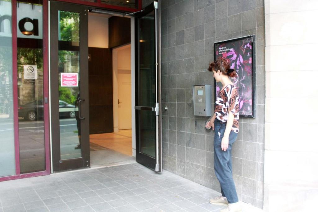 How to enter the Theatre? Entrance: Double doors with automatic button.