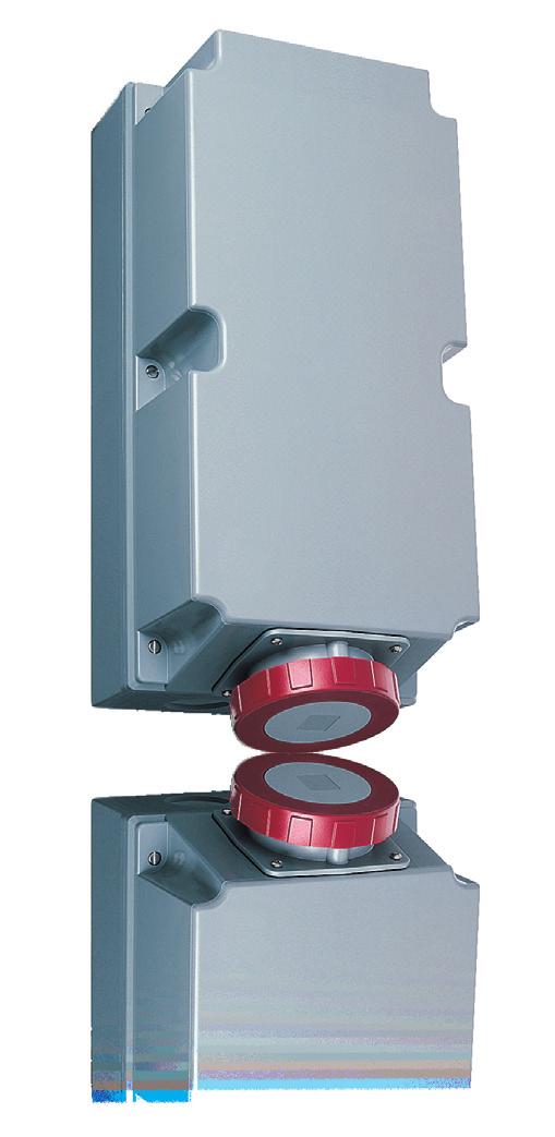 Surface socket outlets For looping 125 A, IP 67 Watertight Plastic enclosure (PBT). Cable entry with knock-outs 2 x Ø 50/25 mm. Terminal block 2 x (16-70 mm 2 ). Outlet is connected to terminal block.