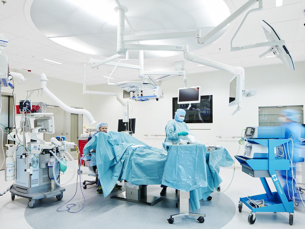 Modular operating rooms