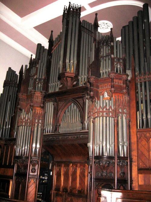 The organ in Trinity Methodist