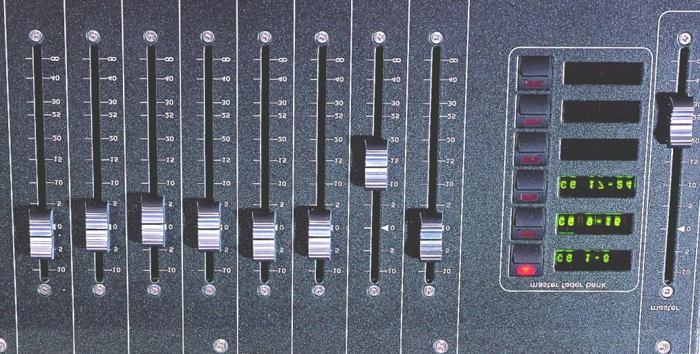 To set up Control Groups: 1) Touch the Control Groups button on the Master screen. 2) Touch the Touch Faders To Join/Leave button on the required Control Group (1-24).