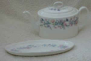 base for candle Lot No: 1434 Lot No: 1435 Wedgwood