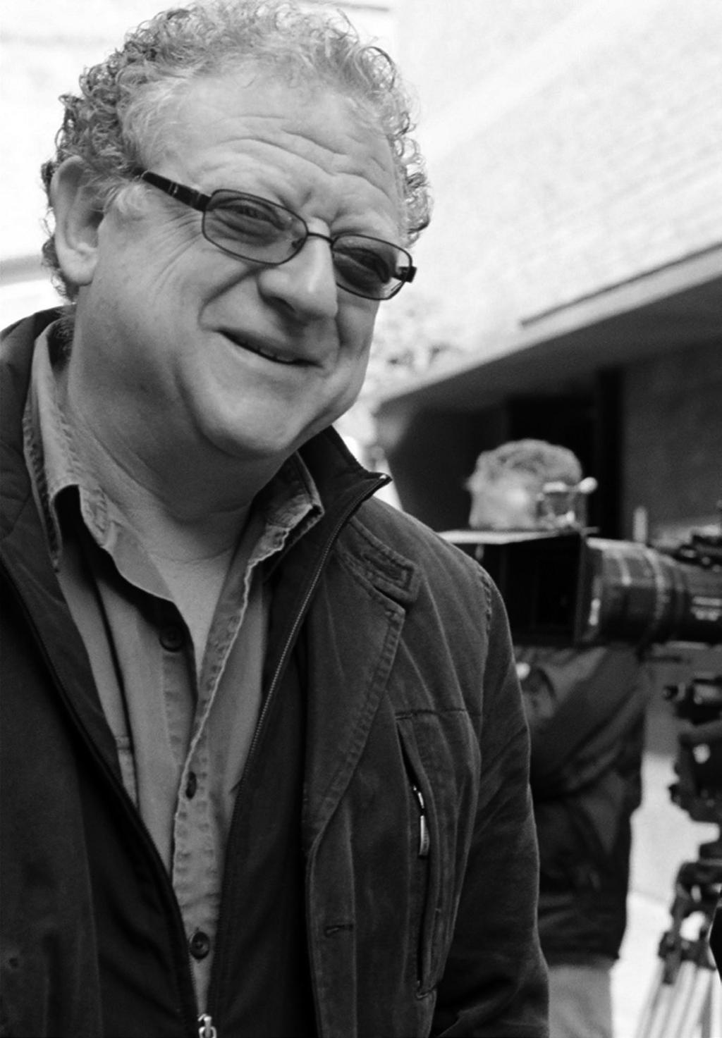 ISSUE 3 EUROPEAN FILM ACADEMY JEREMY THOMAS 4 JEREMY THOMAS: I NEED TO EMBRACE THE NEW WORLD ORDER By Stuart Kemp Jeremy Thomas is filmmaker. He s a multi-oscar winning producer.