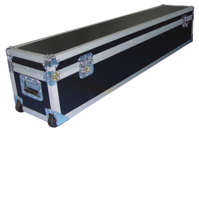 transport the package includes a front projection white fabric, seamless up to 0 format, fixed to the structure with simple snaps, plus a rear projection fabric with identical