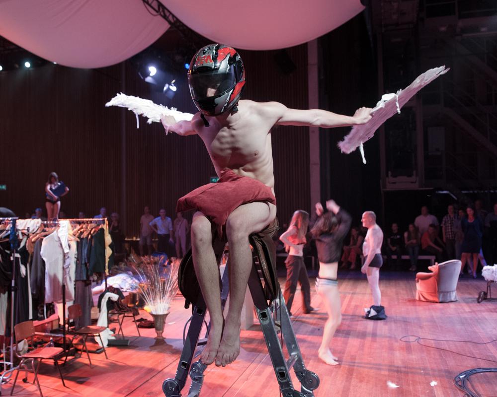 .) that continuously surprises" (***** Theaterkrant over Burn van United Cowboys-Theaterfestival Boulevard Den Bosch 2014) For Burn a biotope is built, in which dancers, performers and musicians, The