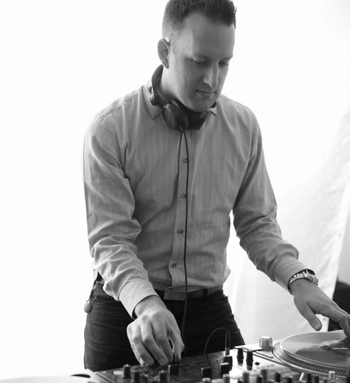 Jan Holland DJ Liam Brooky DJ Iain MacMartin DJ Jan started DJ4You in 2010 with the vision to bring a new flavour to the world of Private Event DJs.
