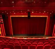 area of stage/podium 15 m 2 Projector and screen Hall on