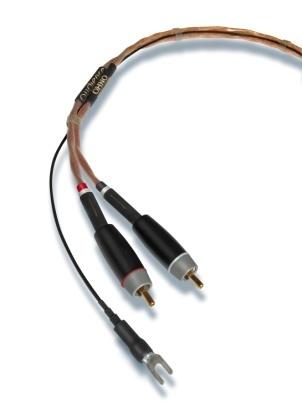 The SE version sports new ultra-low mass RCA connectors with tellurium copper metallurgy. The improvement is dramatic; the Au24 SE is capable of vanishingly low noise and enticing tonal clarity.