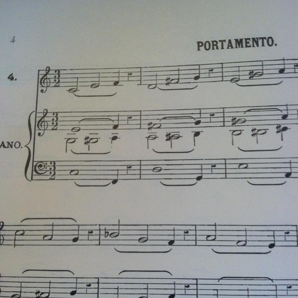 Examples of portamento from Mathilde