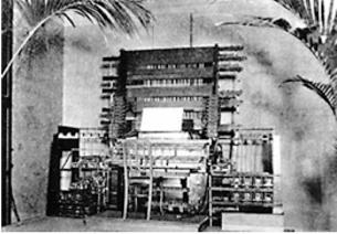 The Telharmonium Thaddeus Cahill (1867-1934) first atented his Telharmonium in 1896, when he described the instrument as a large system