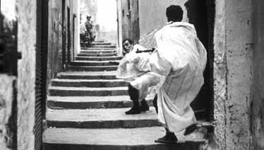 most influential political films in history, The Battle of Algiers, by Gillo Pontecorvo (Kapò), vividly re-creates a key year in the tumultuous Algerian struggle for independence from the occupying