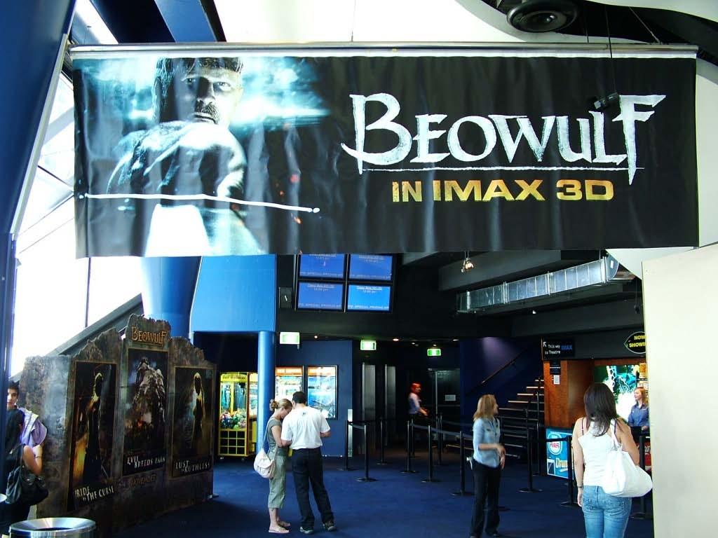 COUNTDOWN TO BATTLE: 1 week before release Beowulf 3D Floating Banner positioned