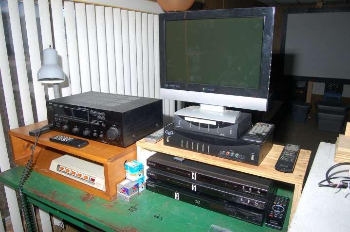 The DVD station. One standard def at 4 x 3 letterboxed. A 2 nd standard def at 16 x 9 A blu-ray at max resolution. 1 switchbox to the monitor via composite yellow RCA cables.