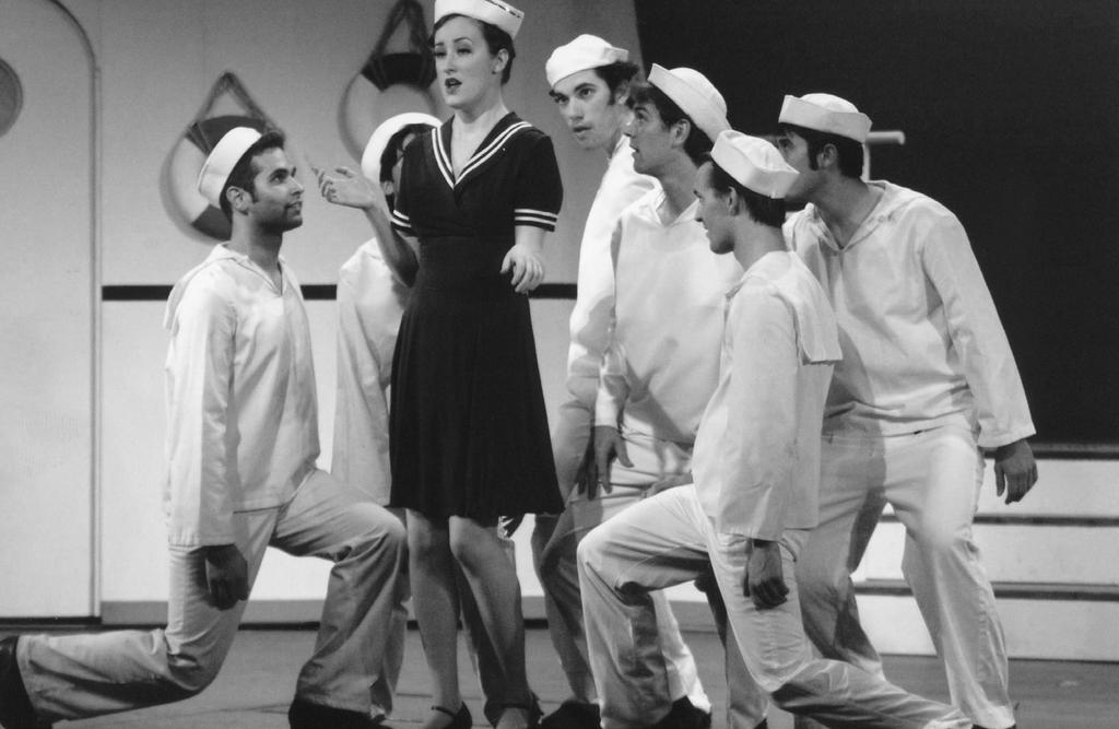21 A production of Anything Goes during CLOC s 39th season in 2007. Comic operas and American and European operettas.