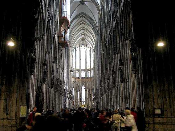 The Gothic message The atmospheric Cologne Cathedral was