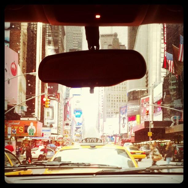 That day she Tweeted this photo which was proof she s always on the lookout for that which can be geo-ed. The number atop the New York cab is 5Y76.