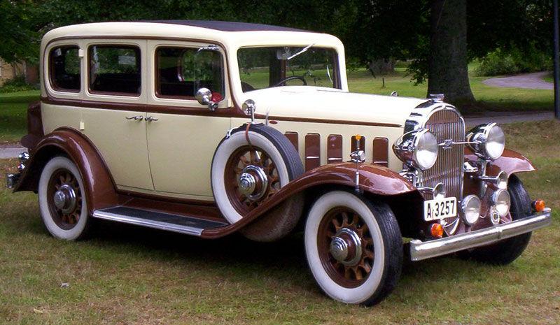 The Limited series shown above only 3,800 were manufactured. Buick s reputation and strength grew from their Straight 8 engine that was developed in 1931.