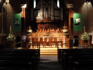 Pipe Organ, built in 1905, is an impressive building of Romanesque style, and is a fine venue for its large pipe organ.