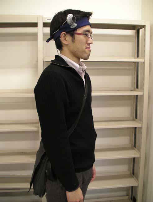59 T. Inoue et al. / WCR: A Wearable Communication Recorder Triggered by Voice for Impromptu Communication Figure 1: Appearance when wearing the system.