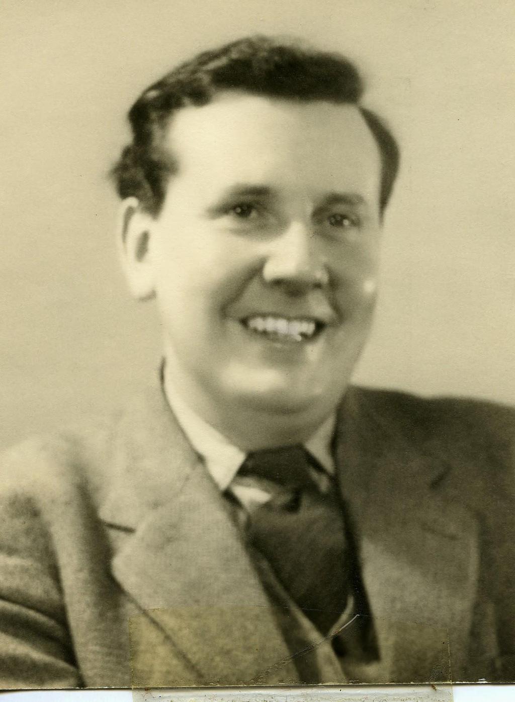 Sir Malcolm Henry Arnold Malcolm Arnold was born October 21st, 1921 in Northampton