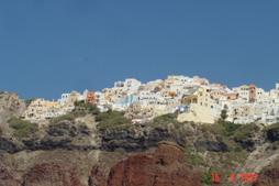 Sustainable Tourism III 279 Figure 2: (Re)construction of traditional space in Ia, Santorini Island.