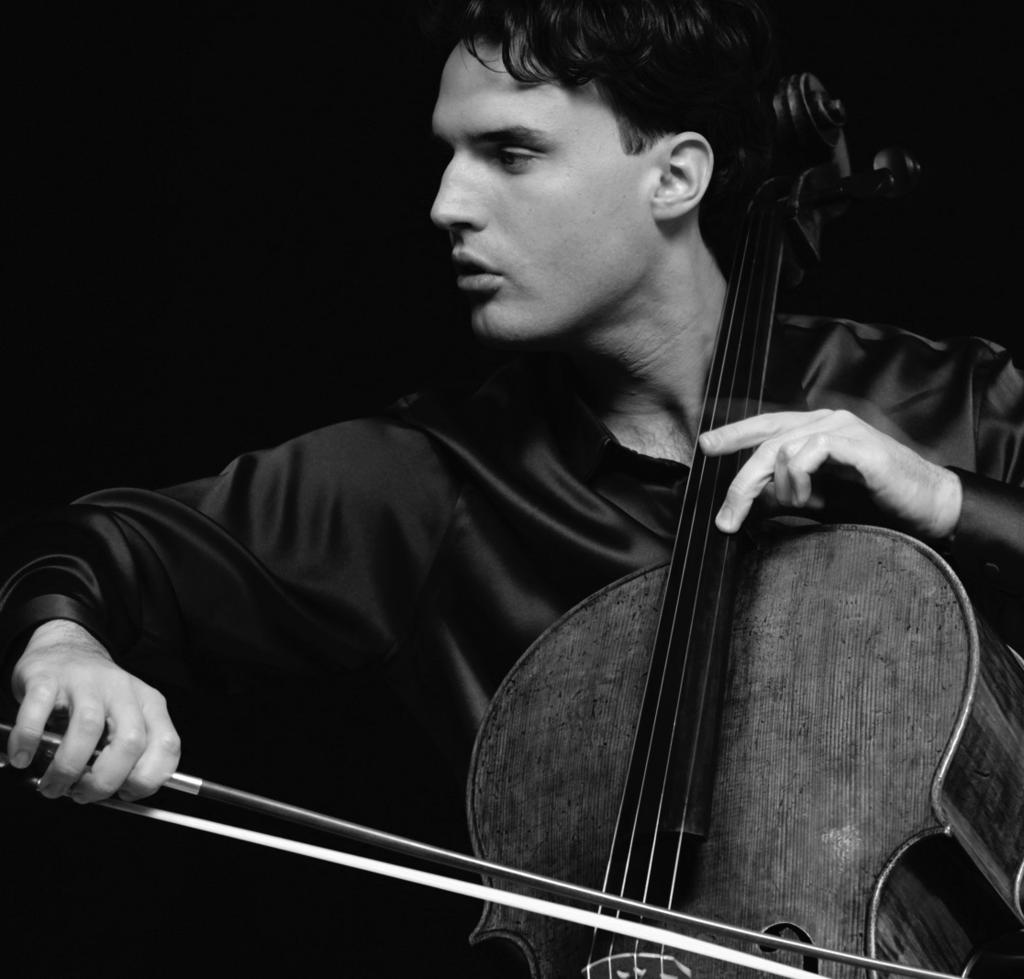 LEONARD ELSCHENBROICH, CELLO Described by the New York Times as a musician of great technical prowess, intellectual curiosity and expressive depth, Leonard Elschenbroich has established himself as