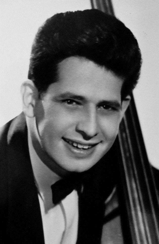 NECROLOGY FRANK SAVARESE, bassist, 89, d.feb. 4, 2019. With Morrow 52 / 53 (including Morrow s hit, Hey Mrs.