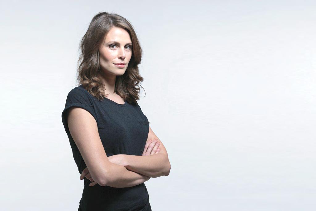 ELLIE TAYLOR COMIC. WRITER. PRESENTER. AS SEEN ON MOCK THE WEEK AND LIVE AT THE APOLLO.