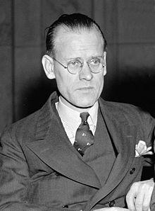 Invention of television Philo T. Farnsworth came up with the idea of breaking a picture into lines that would scan across the screen in dark and light lines.