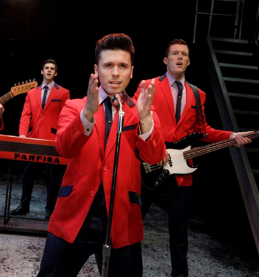 t EXTRA SEASON SPECIALS t The story of frankie Valli & The four seasons PERFORMANCE DATES APRIL 2020 S M T W T F S 1 2 3